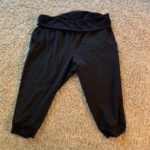 Fabletics Capri Sweatpants